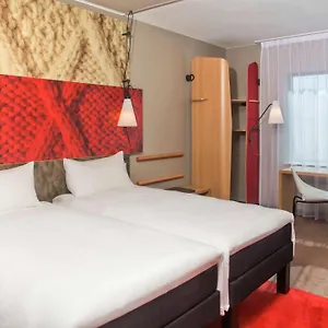 Ibis Centrum מלון
