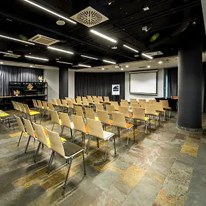 Mercure Centrum מלון